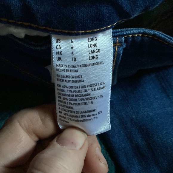 American Eagle Girls Jeans - Picture 4 of 4